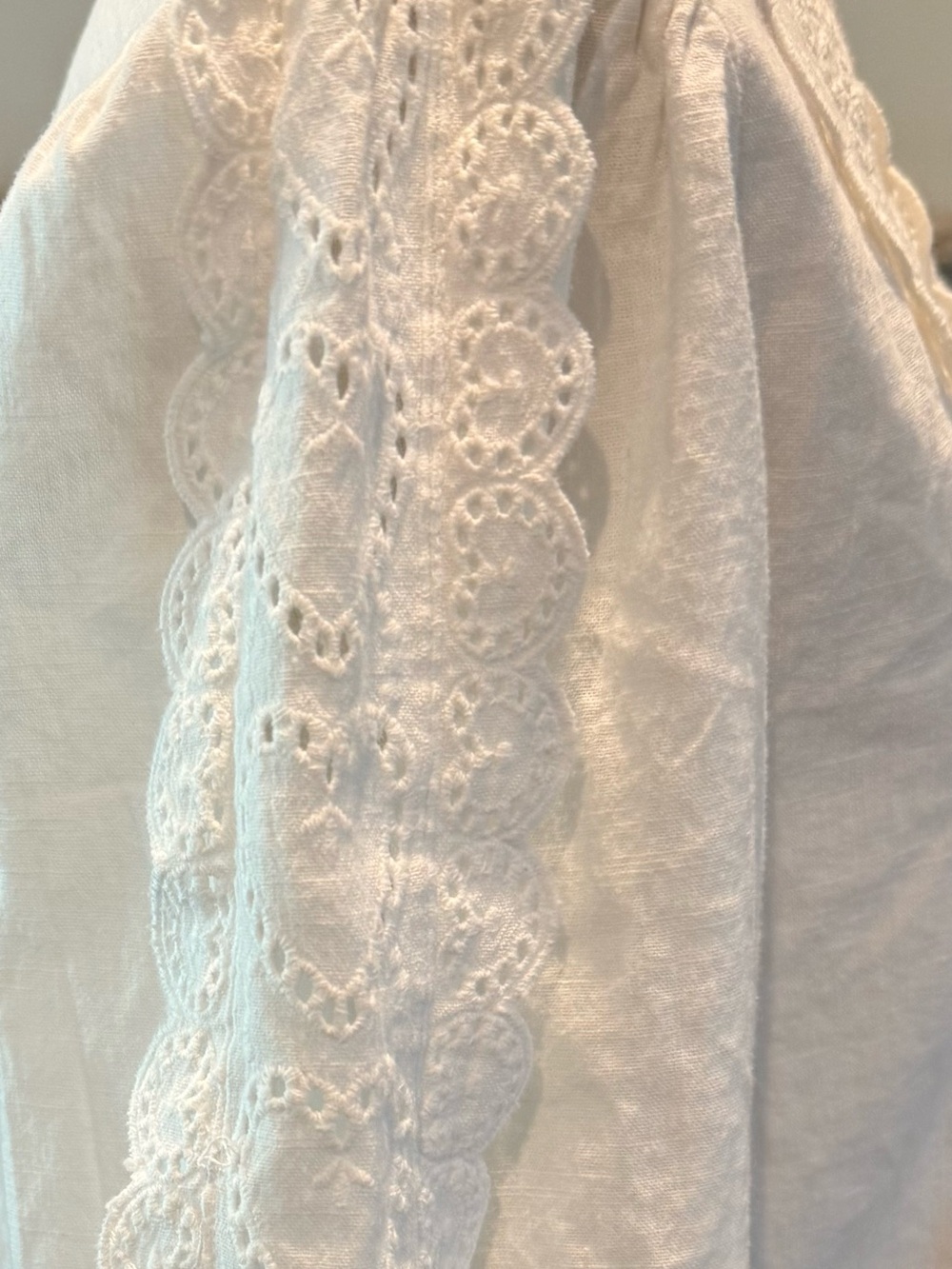 Topshop White Heart & Ruffle Detailed Button Front Top Size 8 - Picture 4 of 8